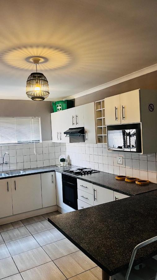 Apartamento Otis Self Catering Walvis Bay Exterior foto